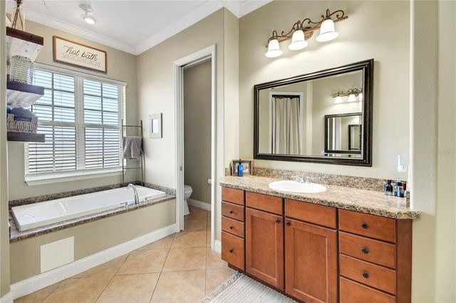 1102 MYRTLE BREEZES COURT, Fruitland Park, FL 34731