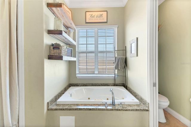 1102 MYRTLE BREEZES COURT, Fruitland Park, FL 34731