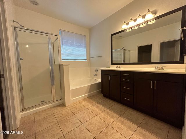 1806 W PAISLEY Drive, San Tan Valley, AZ 85144