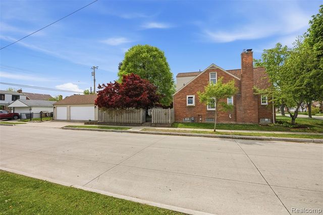 240 N Highland Street, Dearborn, MI 48128