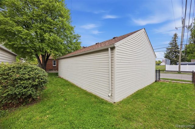 240 N Highland Street, Dearborn, MI 48128