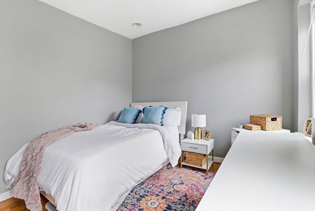 16 Foster St 7, Boston, MA 02109