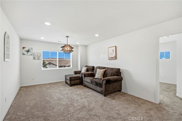 6882 Keyway Court, Jurupa Valley, CA 91752