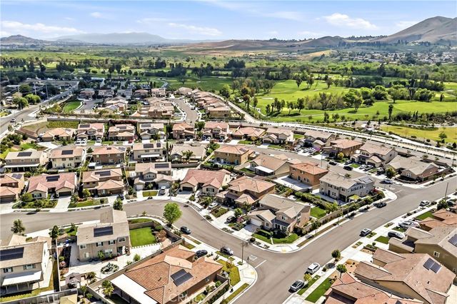 6882 Keyway Court, Jurupa Valley, CA 91752