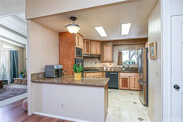 1112 Cardiff, Santa Maria, CA 93455
