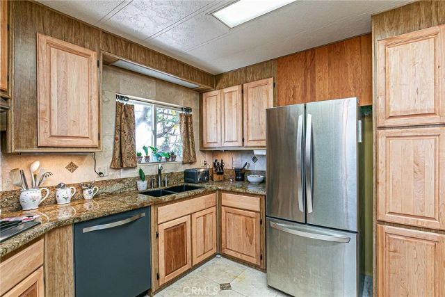 1112 Cardiff, Santa Maria, CA 93455