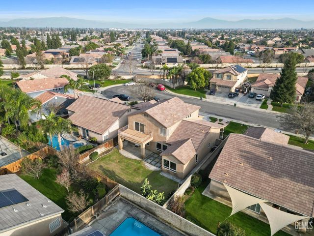 5213 Shoreview Villa Court, Bakersfield, CA 93311