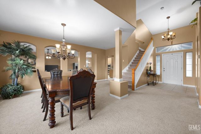 5213 Shoreview Villa Court, Bakersfield, CA 93311