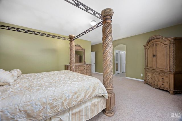 5213 Shoreview Villa Court, Bakersfield, CA 93311