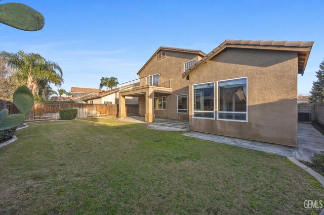 5213 Shoreview Villa Court, Bakersfield, CA 93311