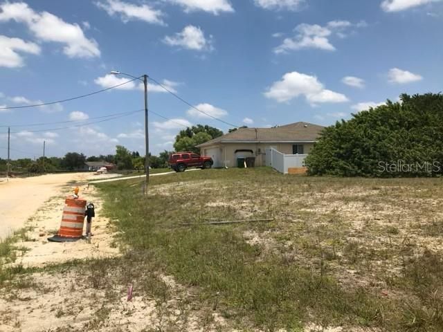 215 SW 9TH PLACE, Cape Coral, FL 33991