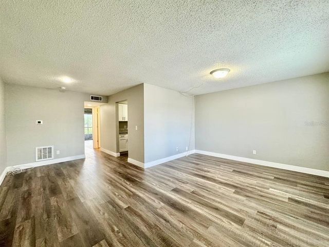 9221 TUDOR DRIVE A105, Tampa, FL 33615