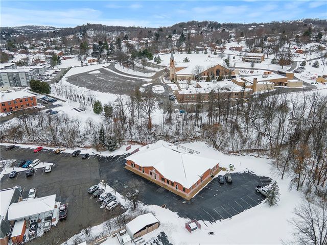 453 Valleybrook Road, Peters Twp, PA 15317