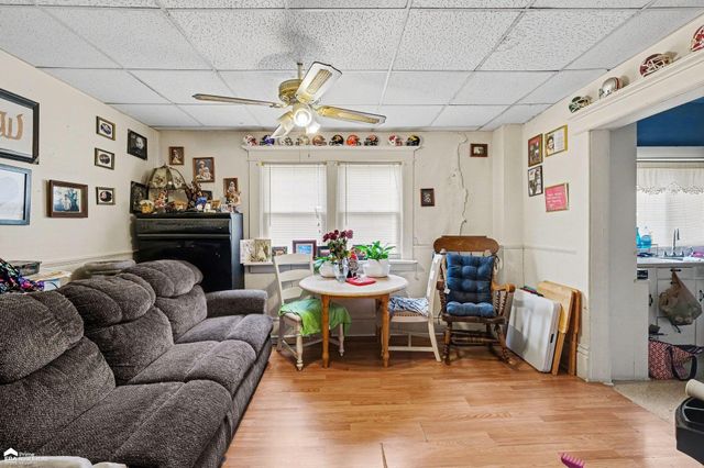 512 Bradley Street, Owosso, MI 48867