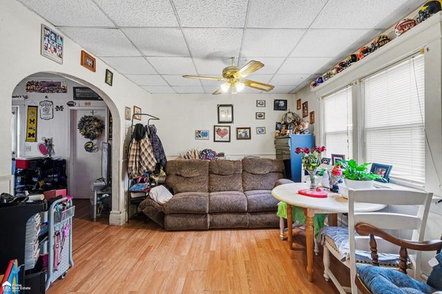 512 Bradley Street, Owosso, MI 48867