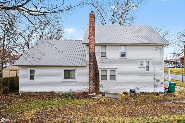 512 Bradley Street, Owosso, MI 48867