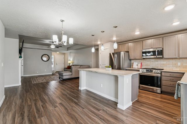 10293 Longtail Dr., Nampa, ID 83687