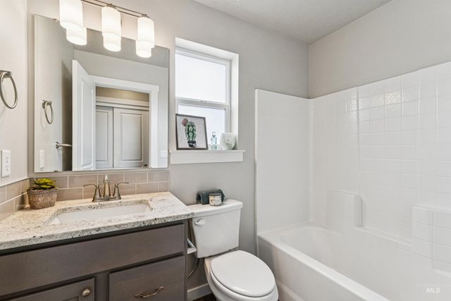 10293 Longtail Dr., Nampa, ID 83687