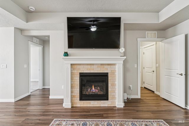 10293 Longtail Dr., Nampa, ID 83687