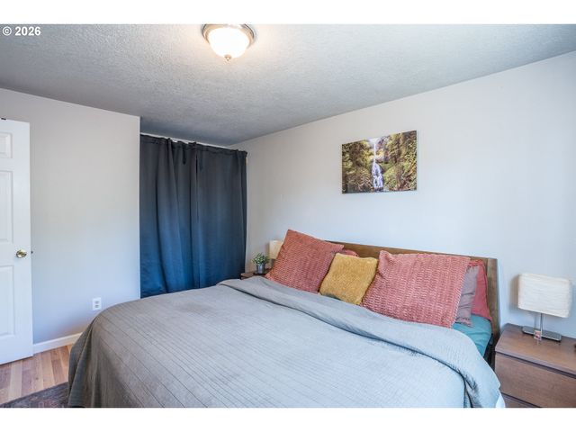 6620 Se 80TH Ave, Portland, OR 97206