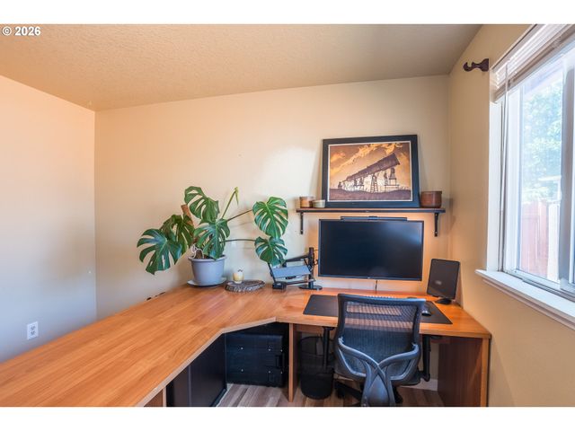 6620 Se 80TH Ave, Portland, OR 97206