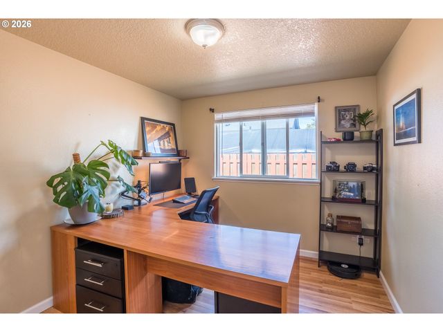 6620 Se 80TH Ave, Portland, OR 97206