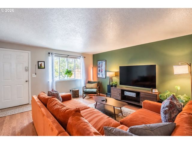 6620 Se 80TH Ave, Portland, OR 97206