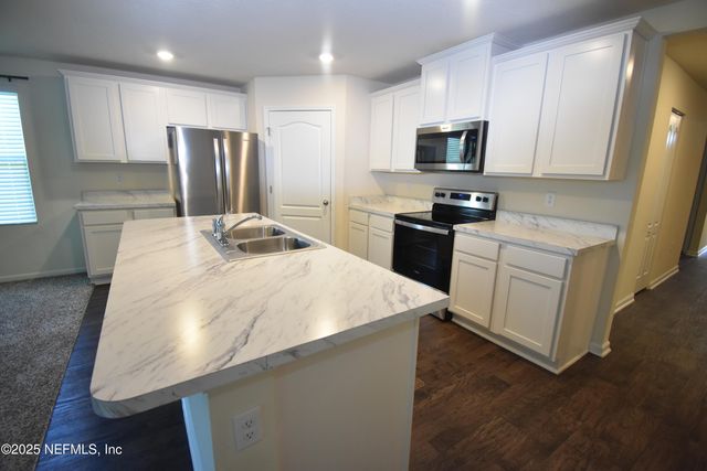 70200 ROSEAPPLE Court, Yulee, FL 32097