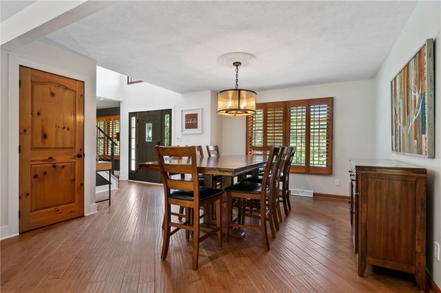 235 Ewing Rd, Collier Twp, PA 15106