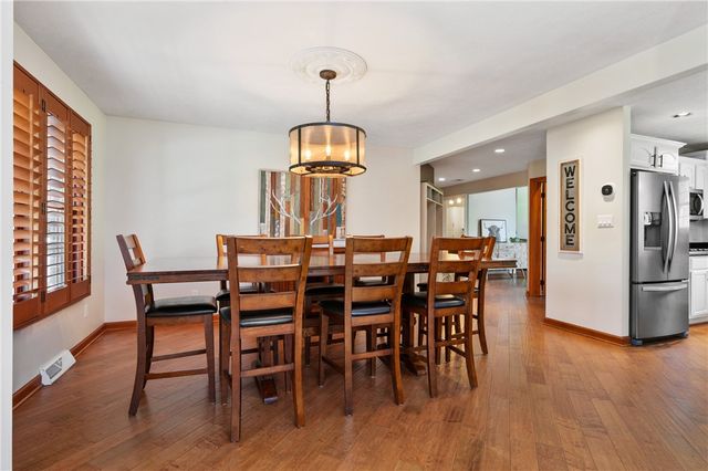 235 Ewing Rd, Collier Twp, PA 15106