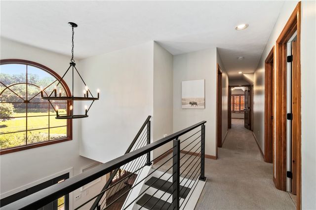 235 Ewing Rd, Collier Twp, PA 15106