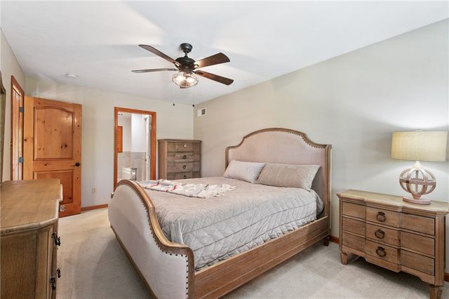 235 Ewing Rd, Collier Twp, PA 15106