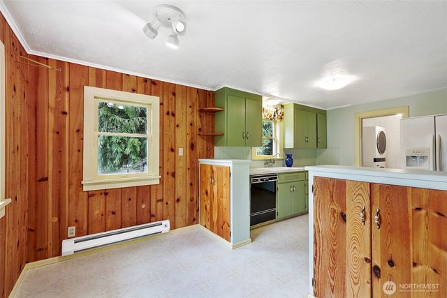 19413 88th Avenue W, Edmonds, WA 98026