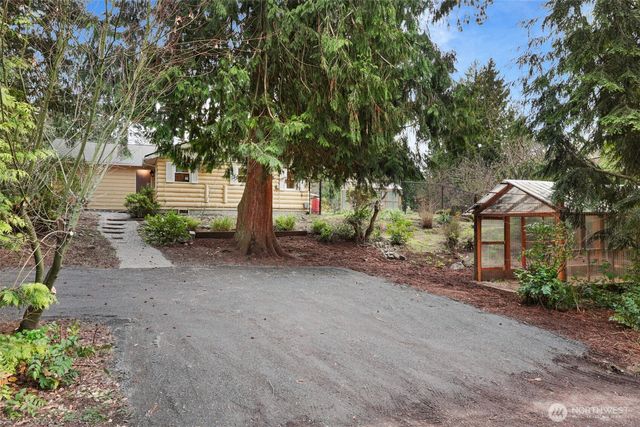 19413 88th Avenue W, Edmonds, WA 98026