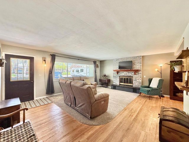 2512 Sunshine Lane, Beloit, WI 53511