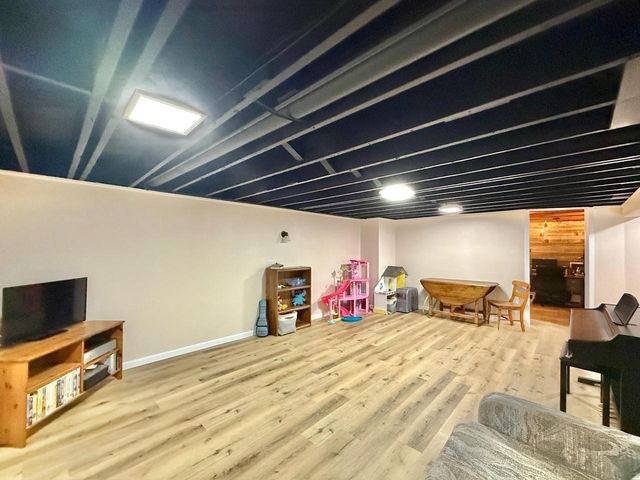 2512 Sunshine Lane, Beloit, WI 53511