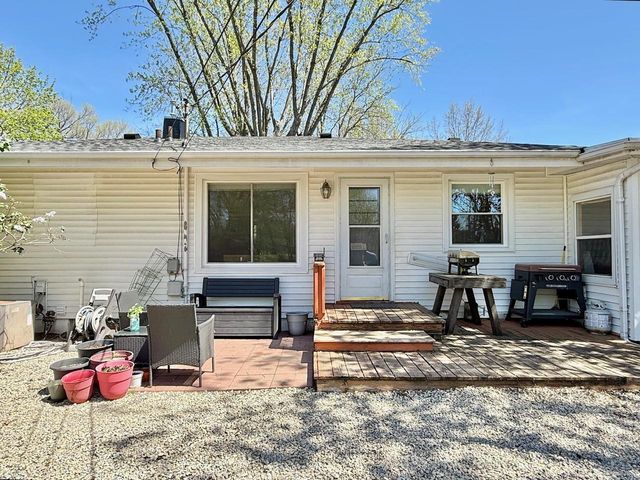 2512 Sunshine Lane, Beloit, WI 53511