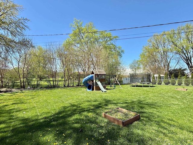 2512 Sunshine Lane, Beloit, WI 53511