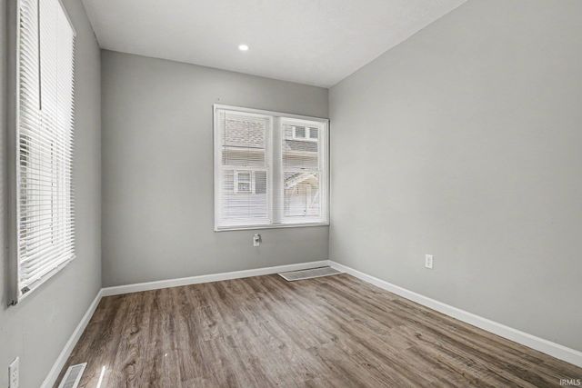 353 W Indiana Avenue, Elkhart, IN 46613
