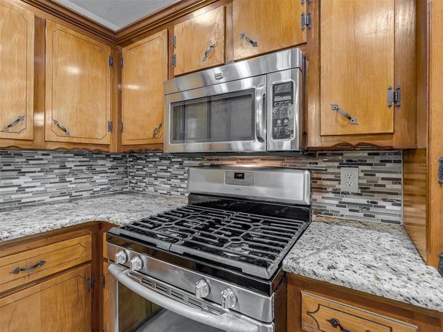 240 N Bobby Mankin Drive, Choctaw, OK 73020