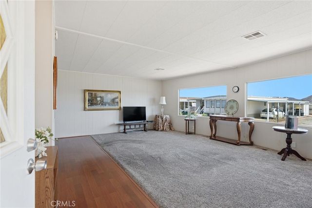 5001 W Florida 323, Hemet, CA 92545