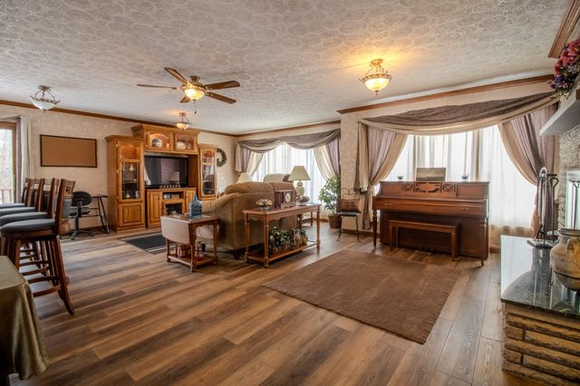 3395 U.s. 35, Knox, IN 46534