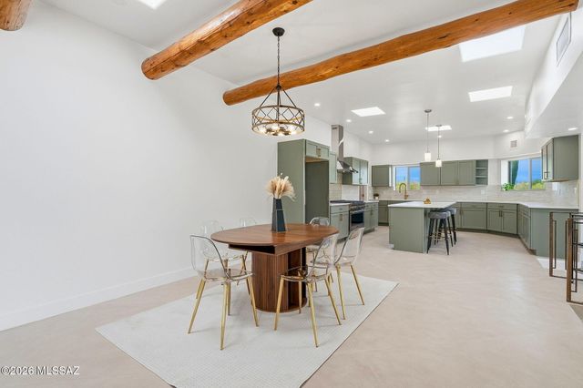 231 E Rudasill Road, Tucson, AZ 85704