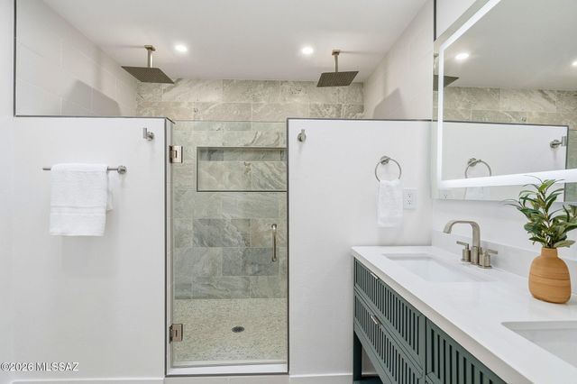 231 E Rudasill Road, Tucson, AZ 85704