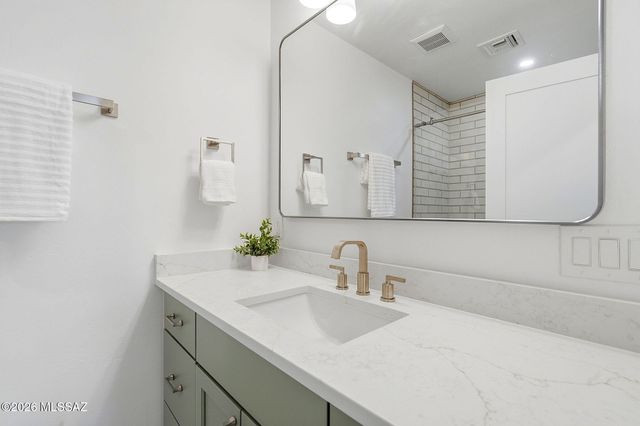 231 E Rudasill Road, Tucson, AZ 85704