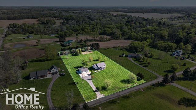 9351 Michelle Drive, Durand, MI 48429