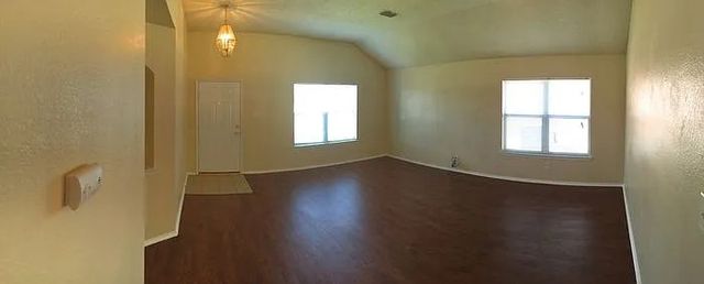 516 Ashdale Drive, Fort Worth, TX 76140