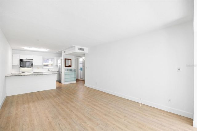 9950 47TH AVENUE N 104, St Petersburg, FL 33708