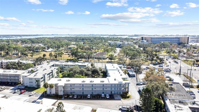 9950 47TH AVENUE N 104, St Petersburg, FL 33708