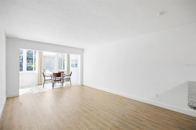 9950 47TH AVENUE N 104, St Petersburg, FL 33708